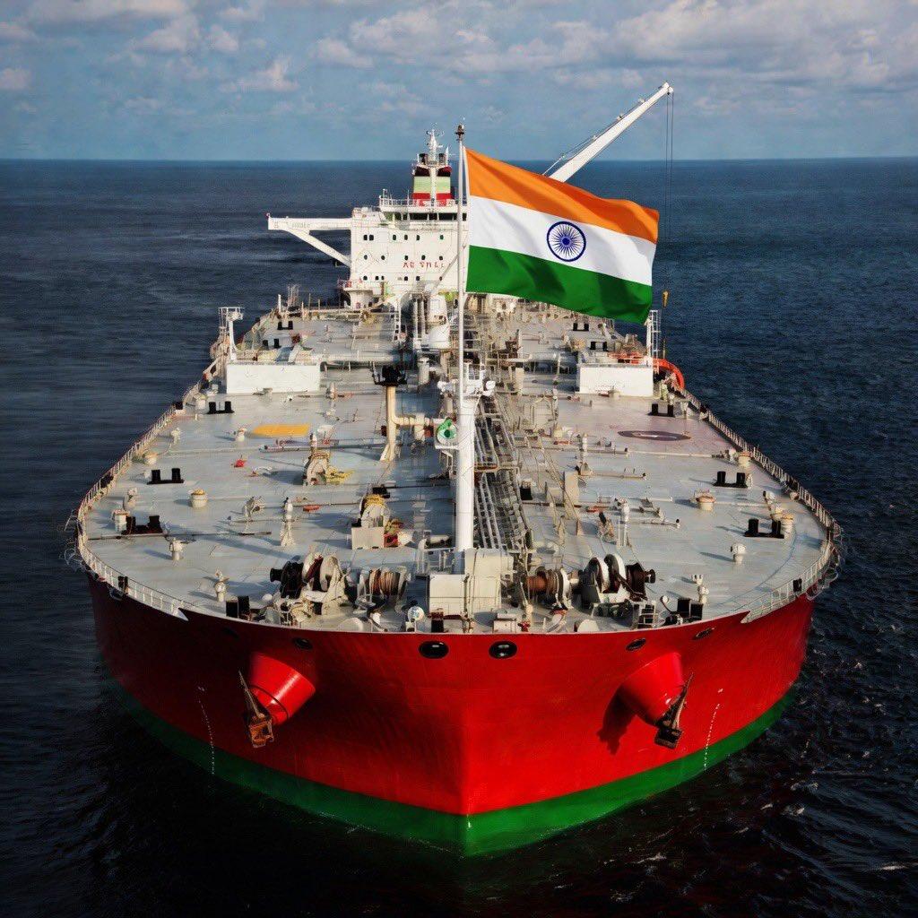 今天（4月18日）伊朗在霍尔木兹海峡袭击了一艘印度油轮。据悉，该油轮最初似乎正驶