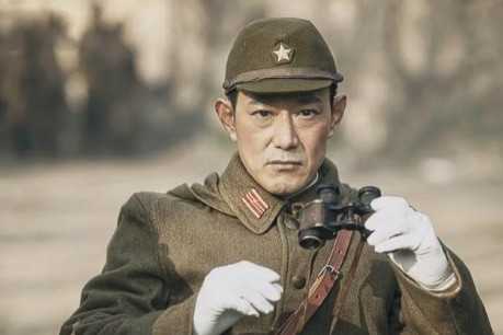 2002年，日本籍演员矢野浩二来中国拍戏，当他看完剧本后，惊恐地问编剧：“这些历