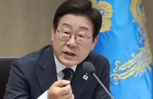 韩国总统李在明说：“韩国当年巨大代价换来的萨德，美国说拖走就拖走！”美国将萨德拖