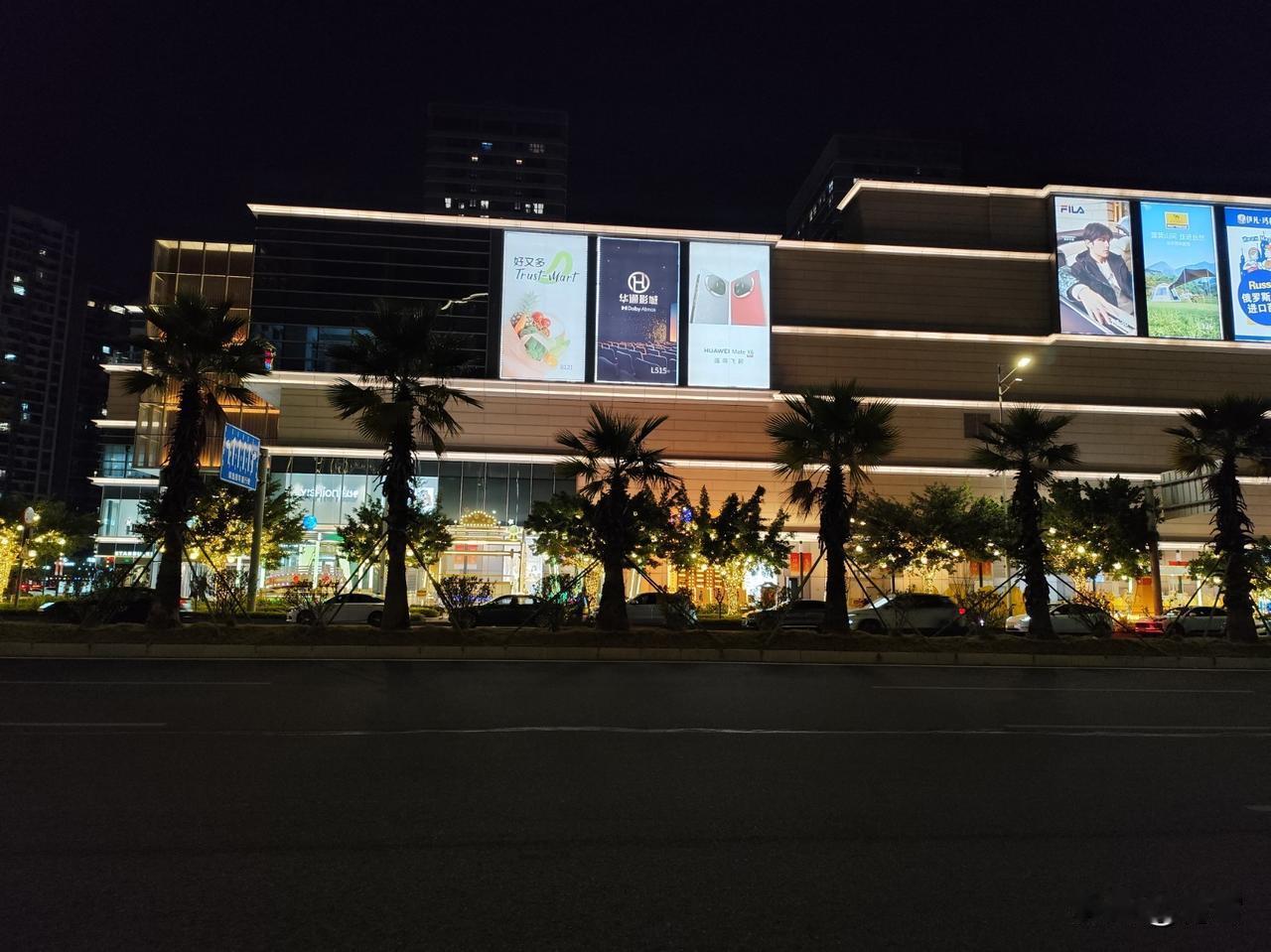 我在我们公司已经工作了30年，一家有着几千名员工的中型合资电子元器件制造企业。