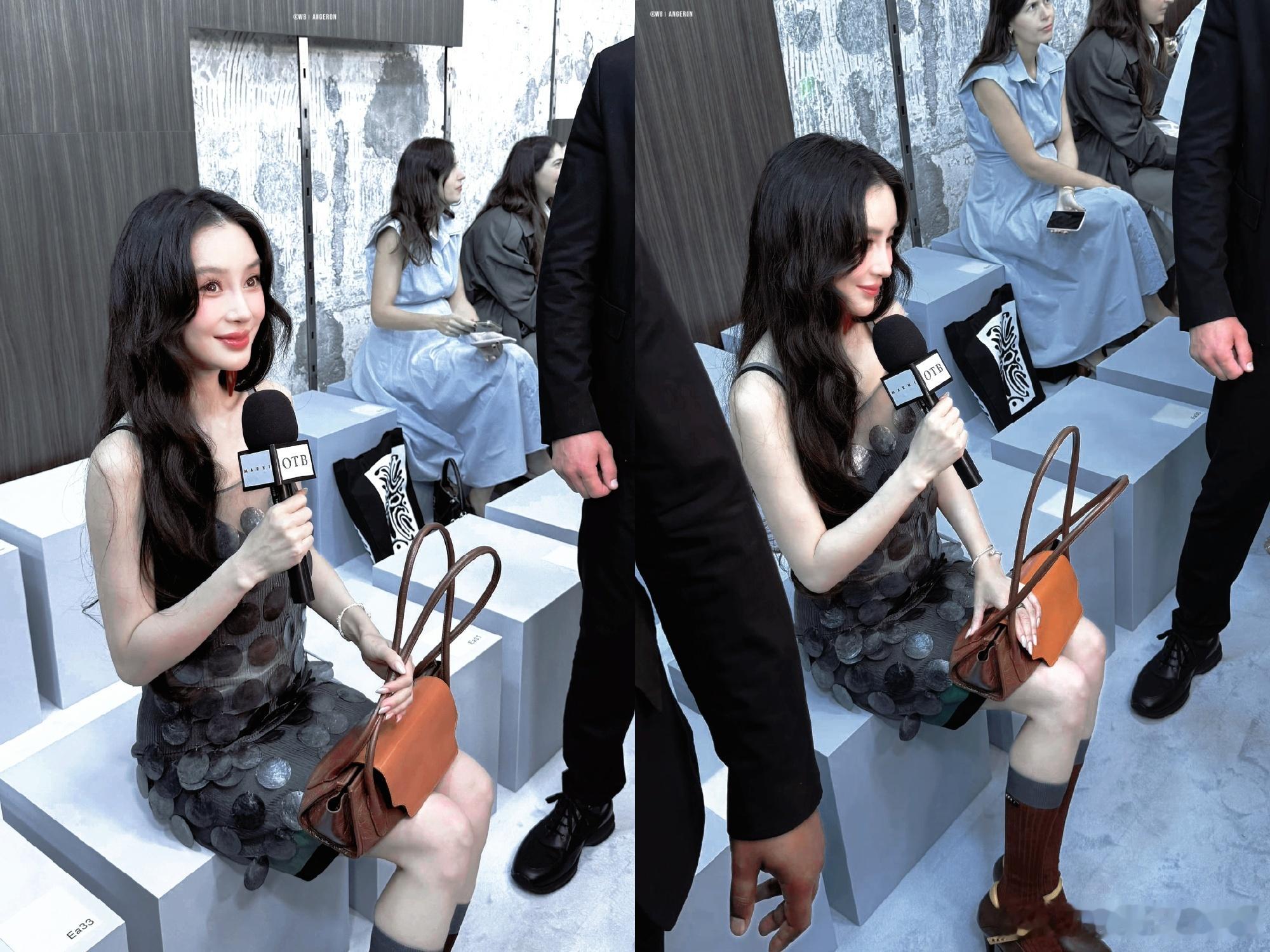 Angelababy迪奥待遇[比心]杨颖我希望ta走的路能繁华盛开，人