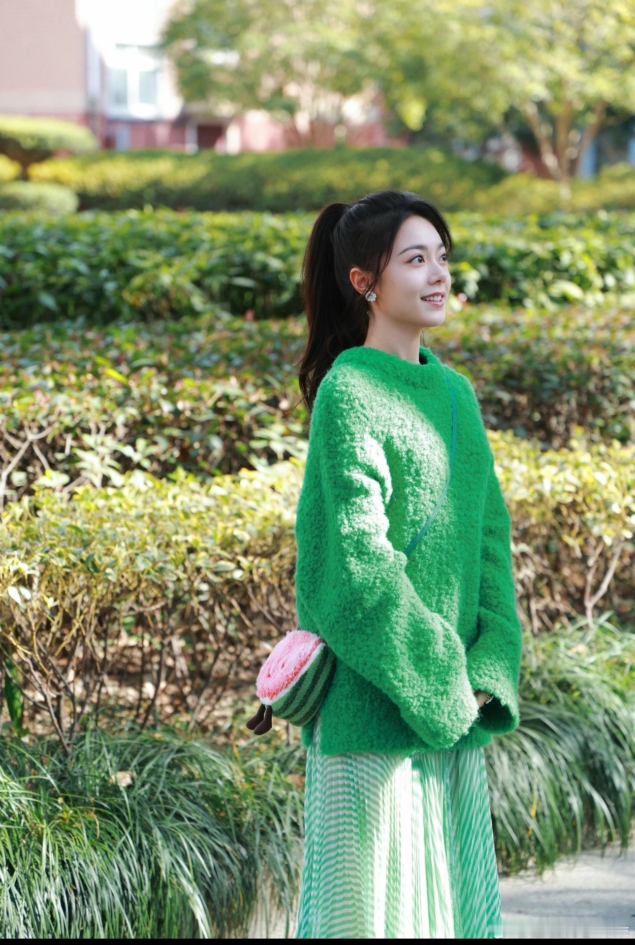 骄阳似我里裙子穿搭都好日常