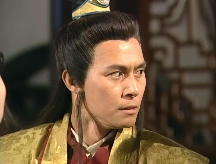 慕容复这个缺心眼，要复国你得人丁兴旺才行，我要是慕容复，等段誉见到王语嫣的时候王
