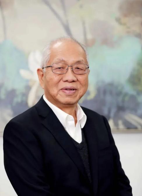 美国籍华人数学家丘成桐直接点破：咱们国家的数学实力比美国差了80多年，甚至跟美国