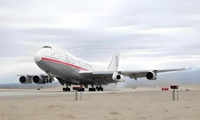 美国人现在终于知道害怕了，其空军参谋长四星级上将布朗说：中国的六代机虽然可怕，但