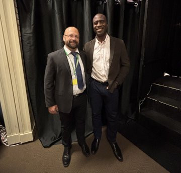 无需等待，成千上万的癌症患者已经开始服用伊维菌素、甲苯咪唑和芬苯达唑，任何新患者