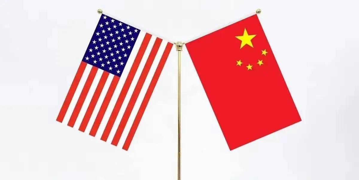 这次轮到中国“立规矩”了。8月25日彭博社报道，中国已经搞出了全球第一款能“中途