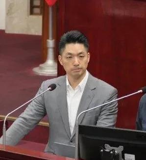 台北市长蒋万安今天在面对民进党台北市议员林亮君质询时火力全开，痛批行政机构负责人