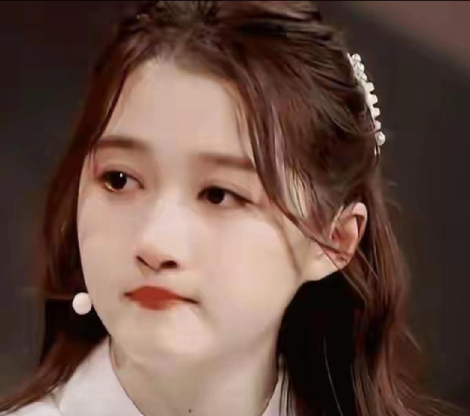 鹿晗36岁生日群星送祝福，关晓彤连续缺席引婚变猜测4月20日鹿晗