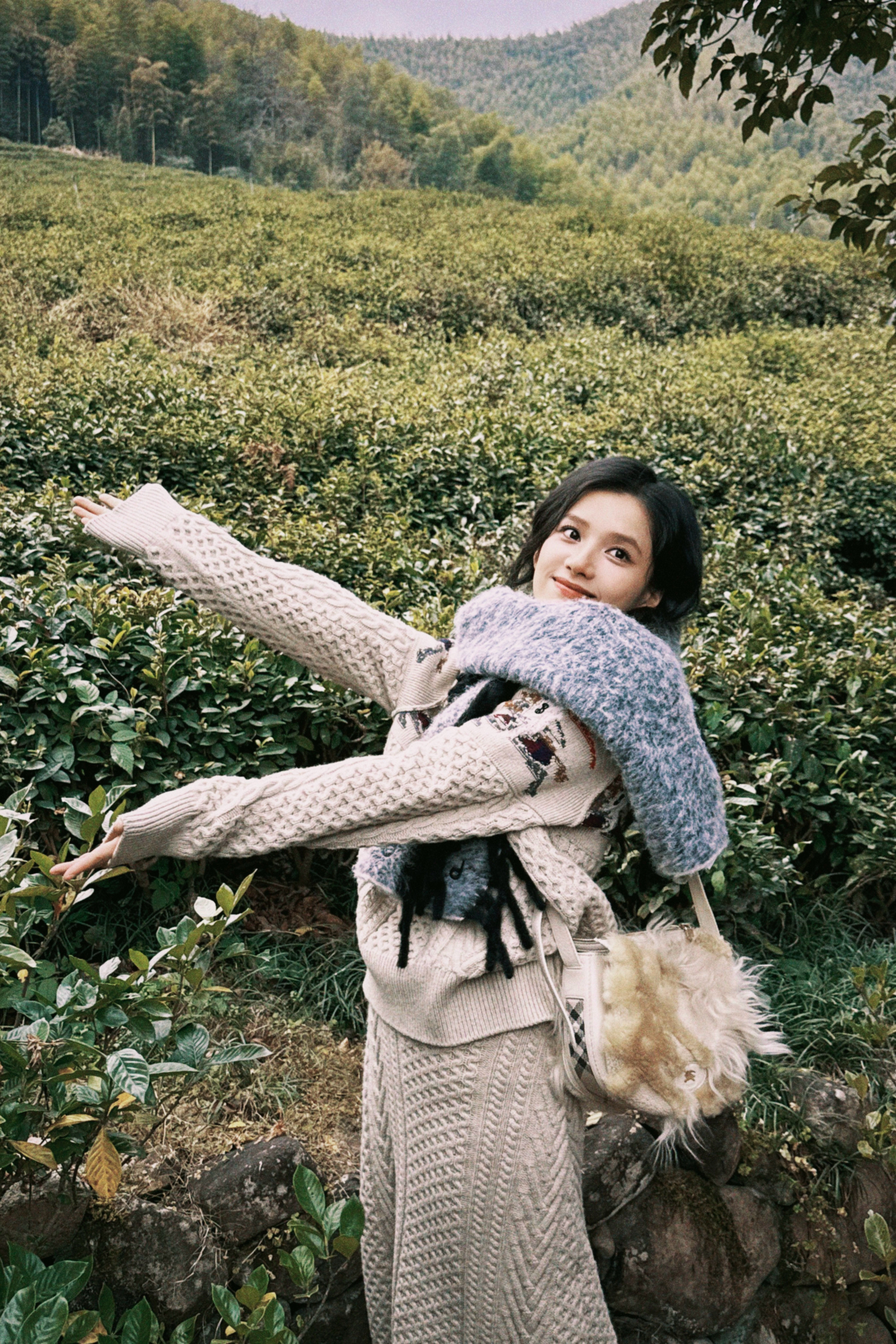 李现张婧仪跑步的神张婧仪在复制粘贴的时代，你是手写的诗