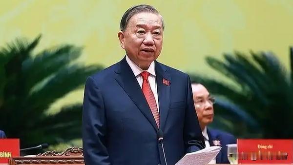 隔壁那靴子看着是落地了，可我瞅着，这哪是尘埃落定，分明是新的博弈刚开场！说