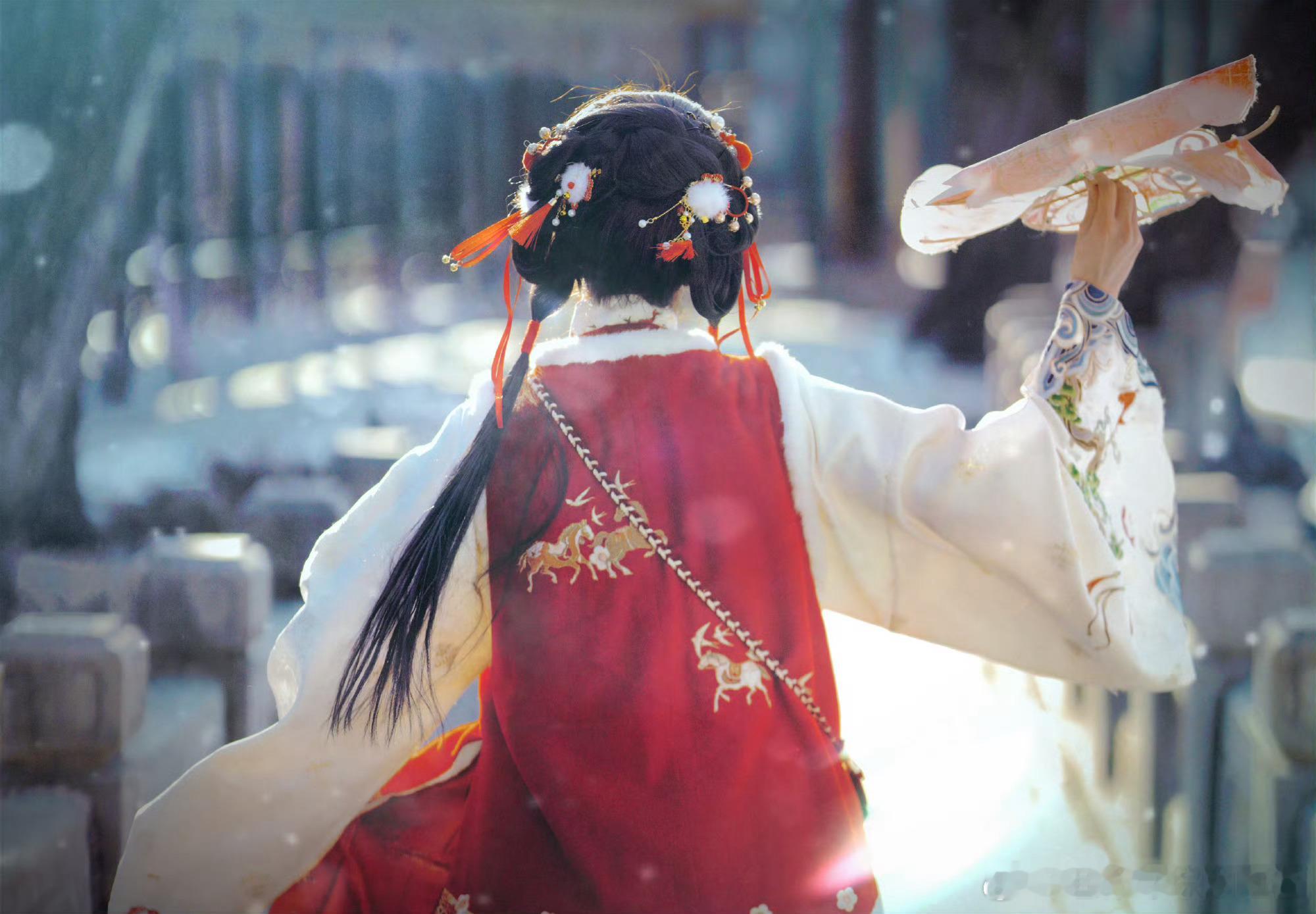 吴宣仪回应文案争议“别误会自己修的图感觉配上这种剧情文字才符合”“我的未来必