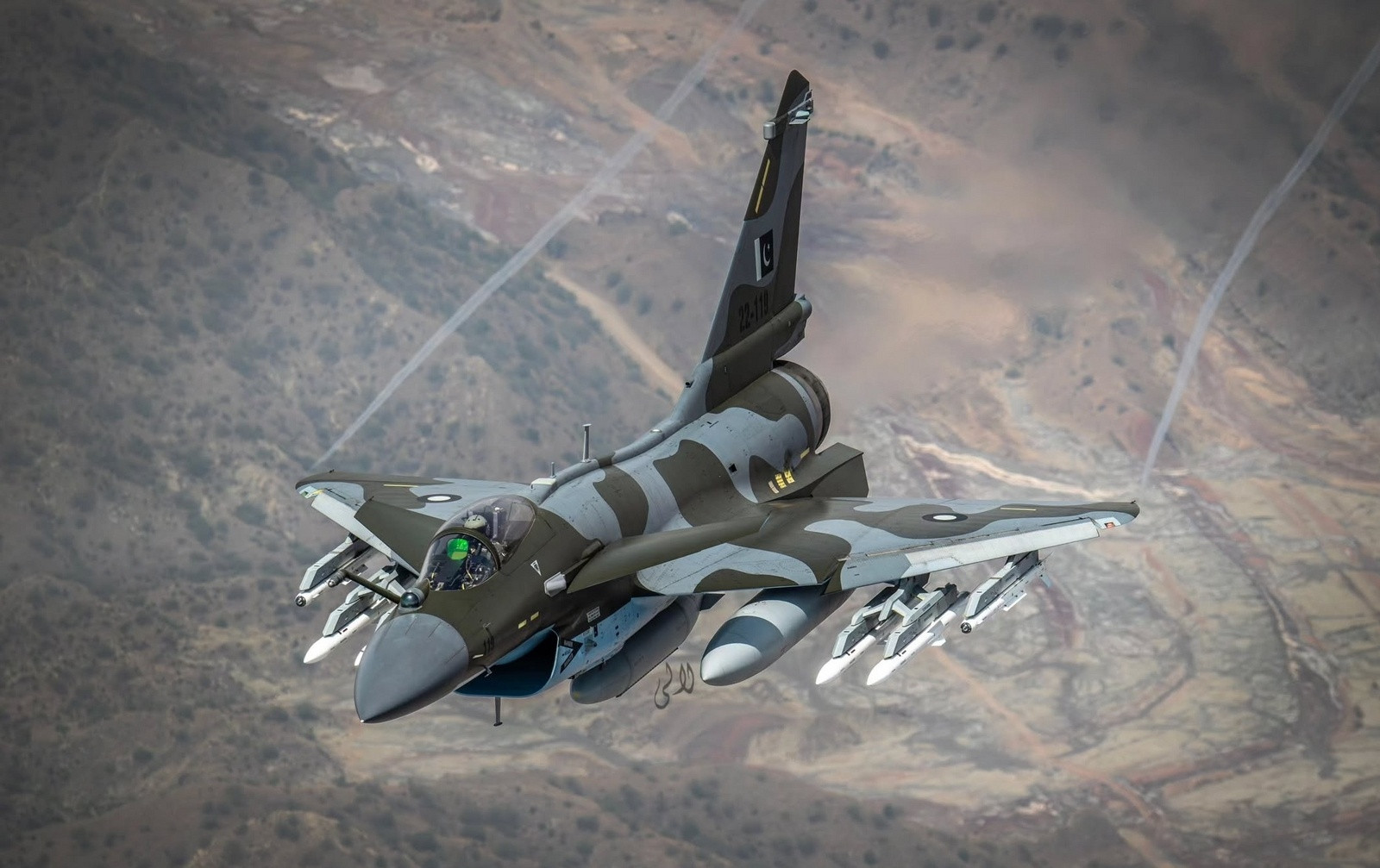 巴基斯坦歼10CE猛图一张每天认识一件兵器4枚霹雳15E2枚霹雳10E全球