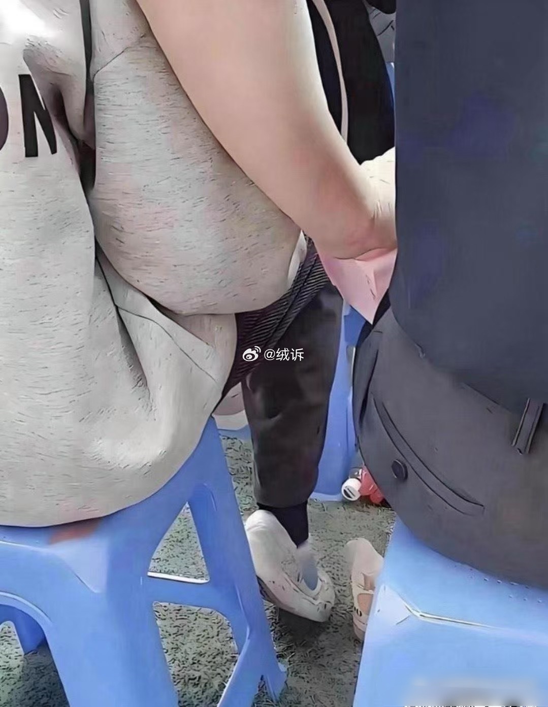 这位家长的孩子以后该怎么在学校混？​​​