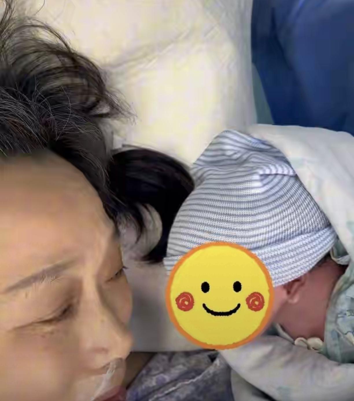 59岁产子震撼社会：生命奇迹还是危险信号？