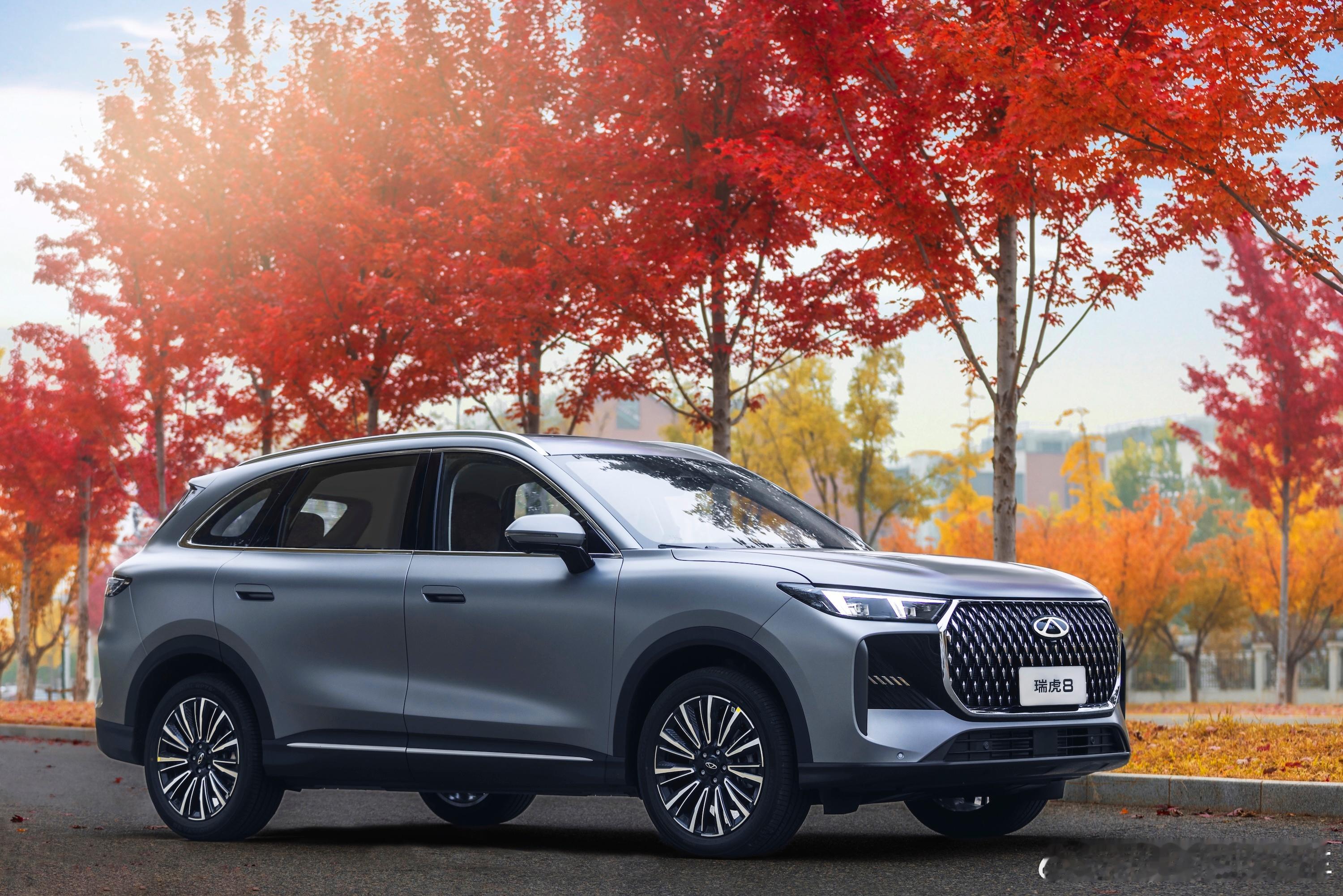 瑞虎8是中国汽车的冠军神车，它四次征战环塔拉力赛四次夺冠，累计斩获41项赛事冠军