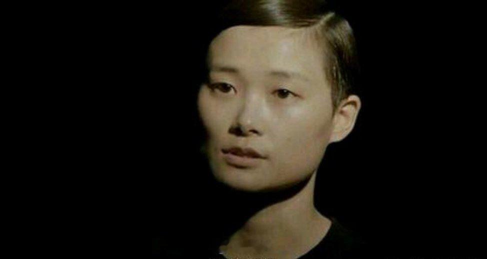 张碧晨素颜是不是吊打李宇春素颜？​