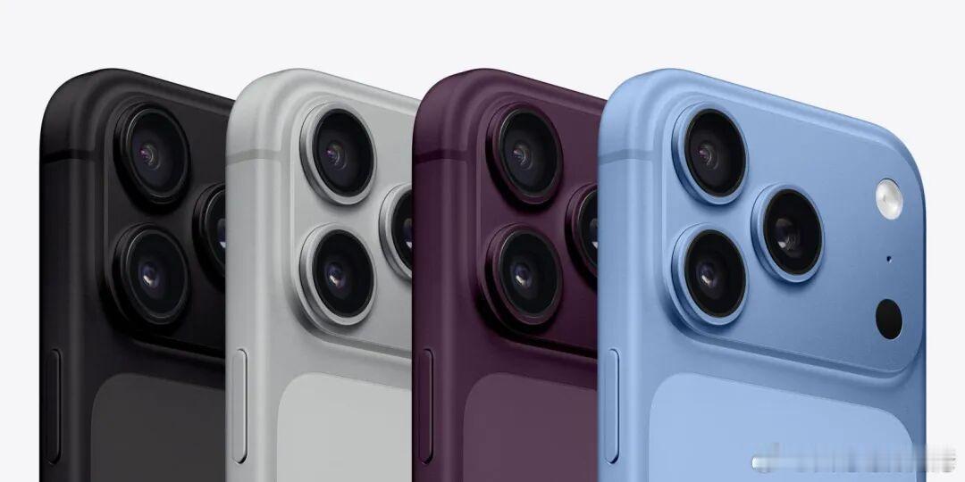 新配色！iPhone18Pro系列正在测试四款新配色，分别是深灰色、银色、浅