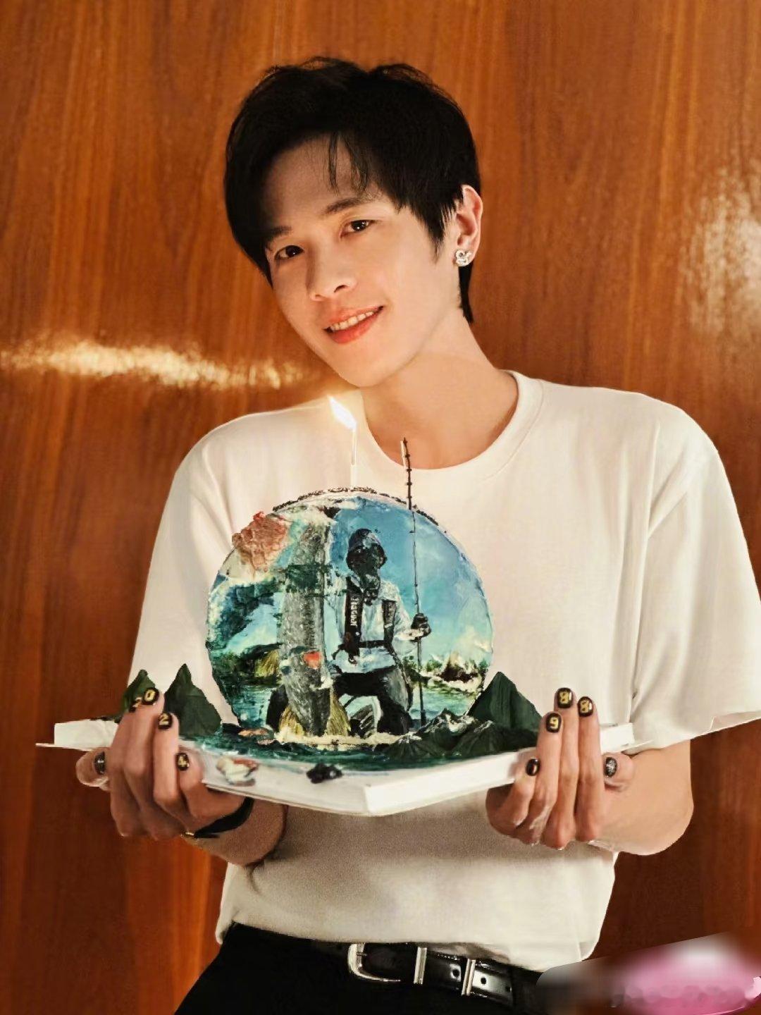 好多男明星做美甲💅🏻啊​​​