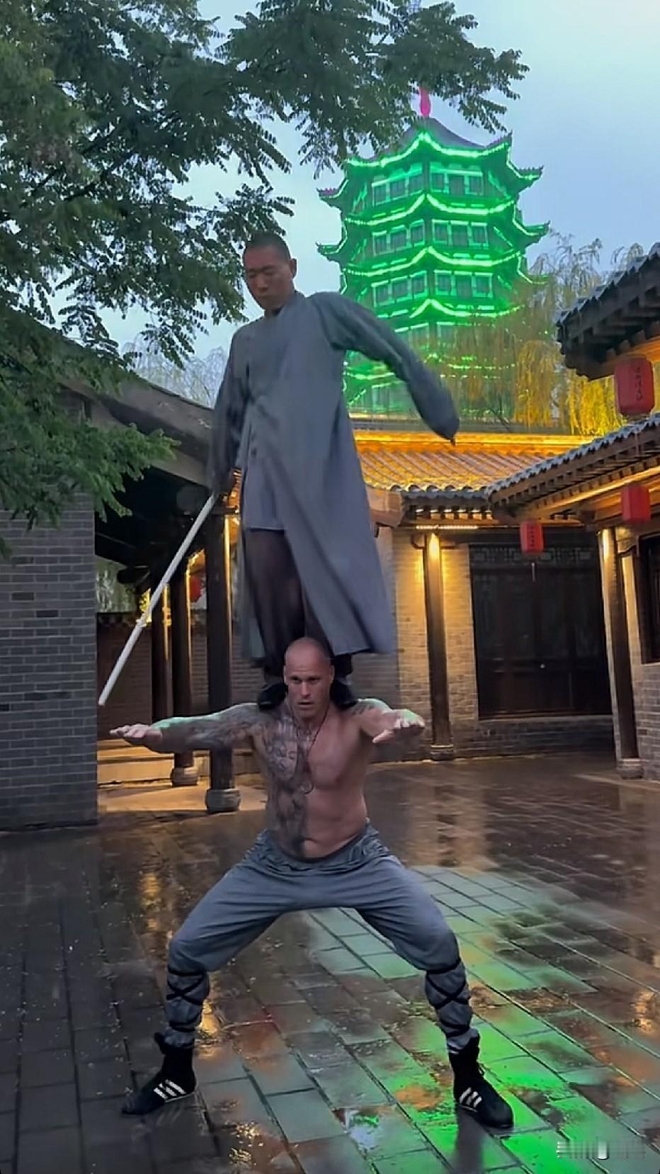 这也是骑上洋头了！[捂脸哭][捂脸哭]