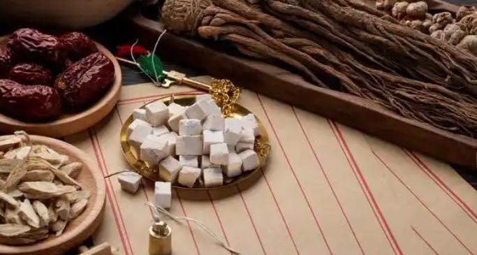 总感觉疲惫乏力、没精气神？老中医点破：多与气血或脏腑失调有关为什