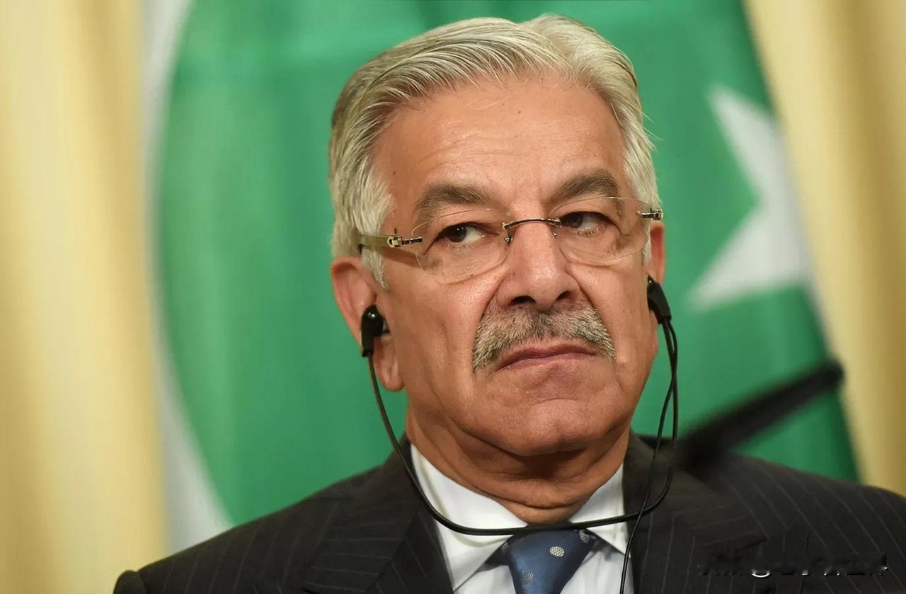 【巴基斯坦防长：塔利班政权不代表阿富汗】伊斯兰堡时间爱你2025年11月2日，