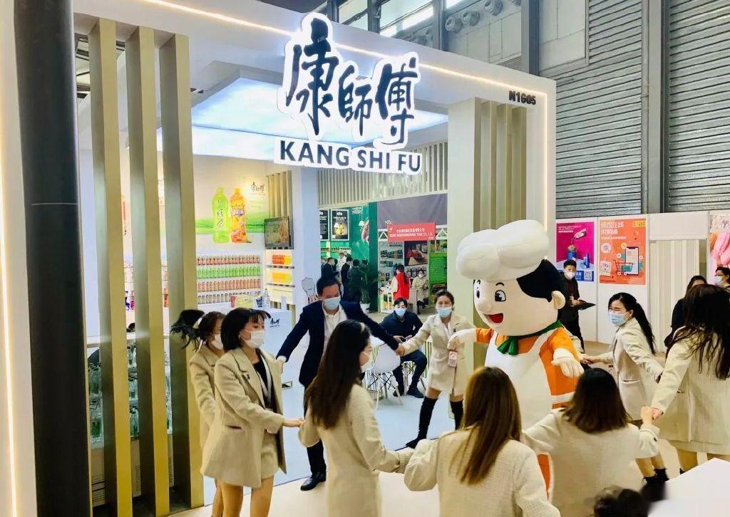 涨价5毛钱, 掉了11亿! 康师傅卖不动了