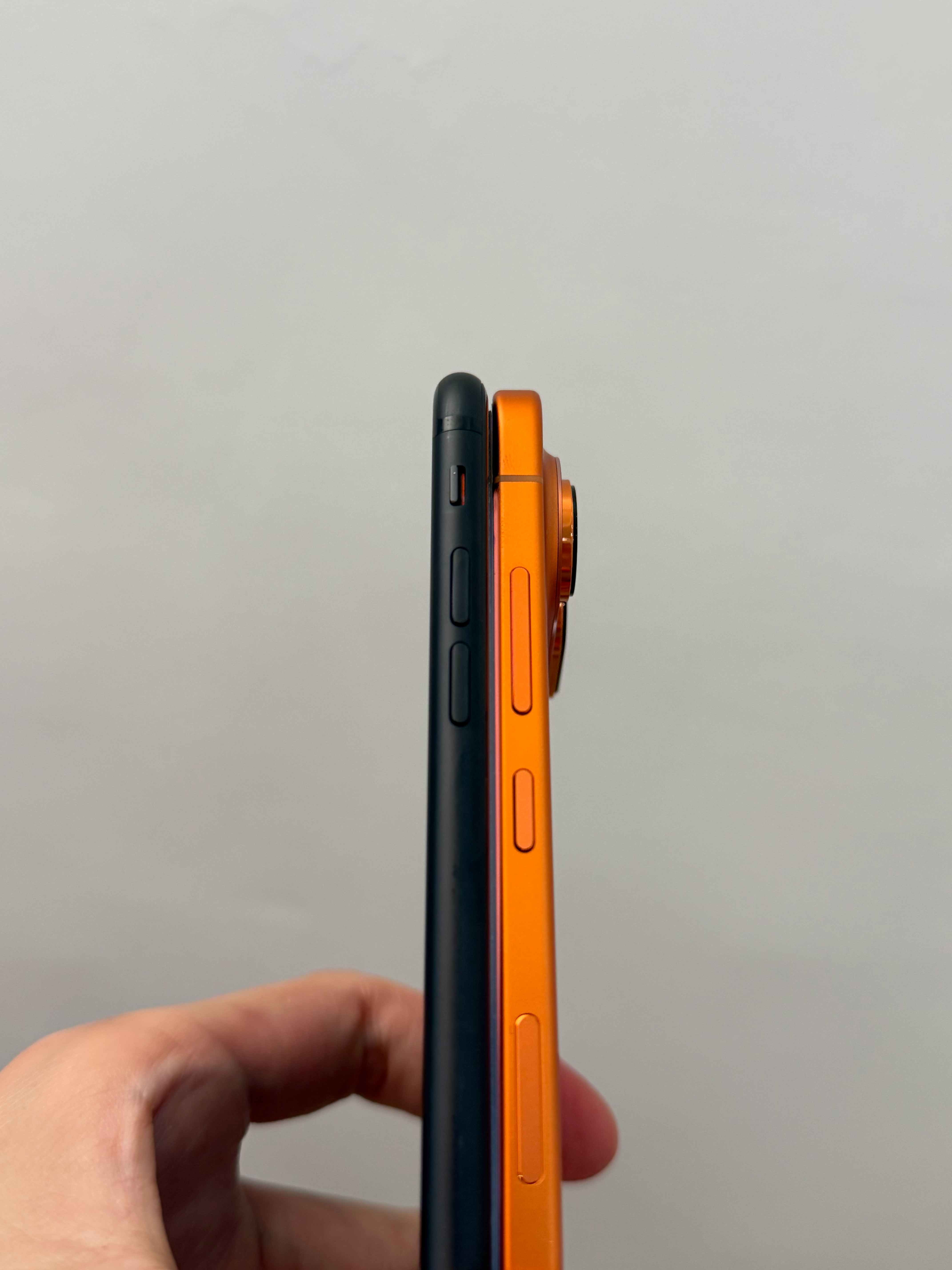 7Plus这个7.3mm由于屏幕大＋弧边体感厚度非常惊艳iPhone原来曾经这么