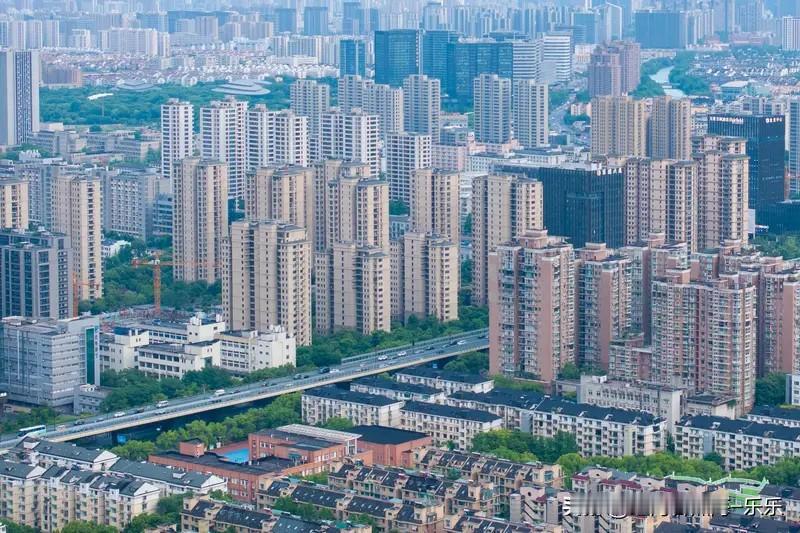 常州楼市现在还在继续下跌。常州楼市在过去的11月3日到11月24日，常州楼市的