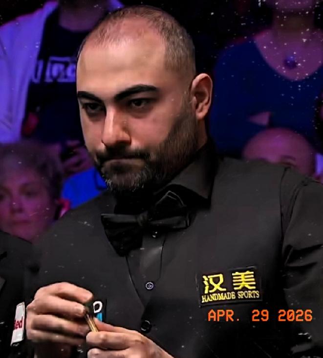 瓦菲后手进攻打出单杆71分，以71-29拿下第7局，将比分追到3-4落后。这局，