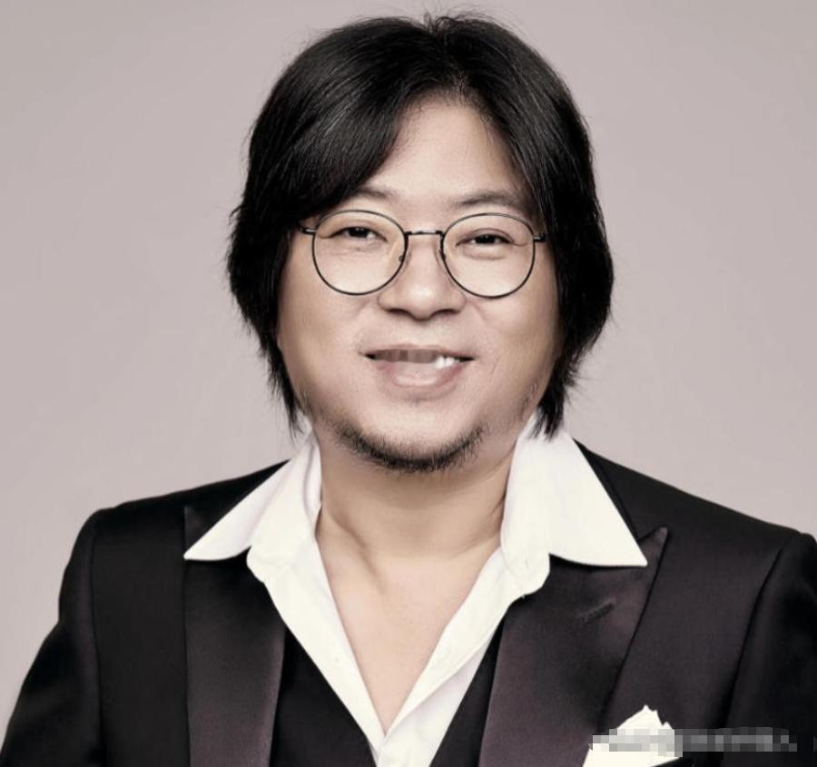 1988年，算命先生对19岁的高晓松说：“你只能活到35岁。”他听完笑了笑，不以