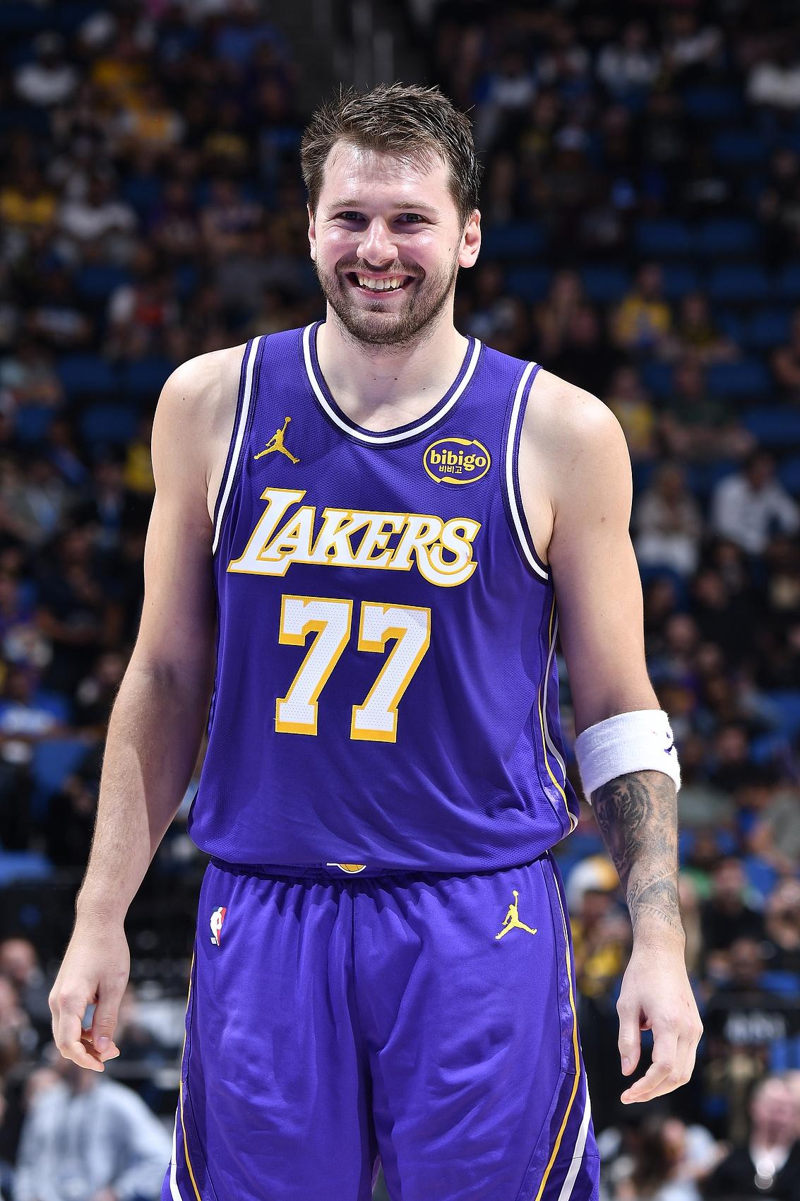 NBA单节得分20+次数排名：1、库里——45次2、科比——36次3、