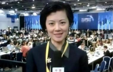 “我自愿放弃中国国籍，主动申请加入英国国籍！”这句话，是曾经火遍全国的央视才女主