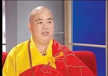 昨天栽了两个大佬，一个是释永信，另一个是居然智家老板汪林朋，这俩人之间可能没关联