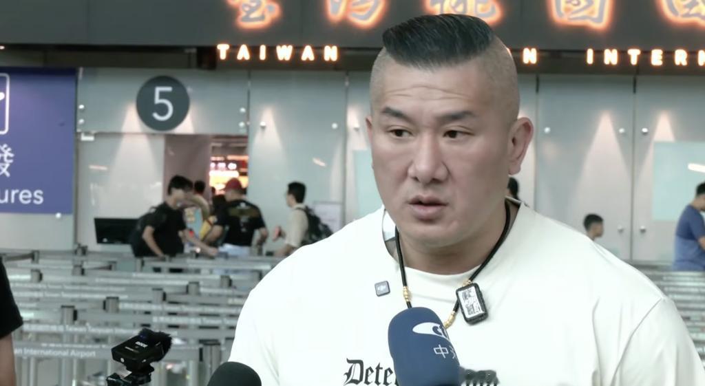 馆长今日深圳行传行程有变，其实放开直播又何妨？馆长从今天始进行为期十多天的深圳行