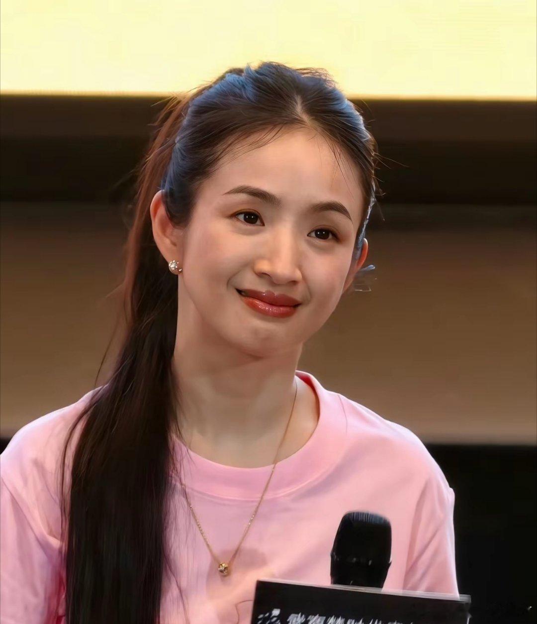 近期林依晨的状态，给所有女人提了个醒儿，你可以生孩子，也可以结婚，但请你记住一定