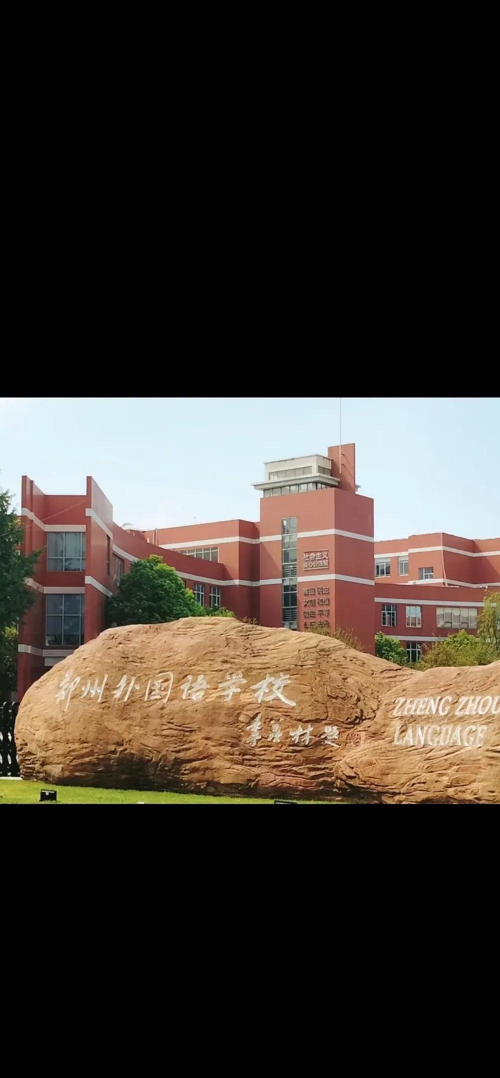 680分，离满分只差20分！这分，是睡在十平米出租屋的县城女孩考出来的。