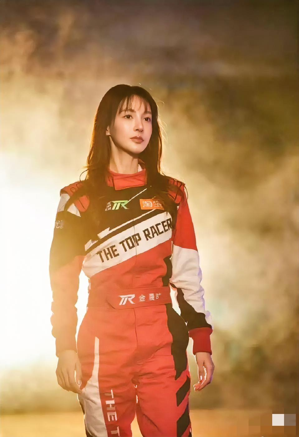 这下好了，彻底瞒不住了，全国人都知道女明星金晨被曝出“大事”了！​好消息是，