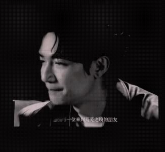 陈楚生以《趋光号》收官，一袭白衣眼含热泪向着光点慢慢升起，紧接着放了一段提前