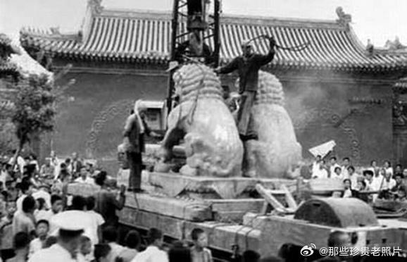 上世纪六七十年代的破四旧运动