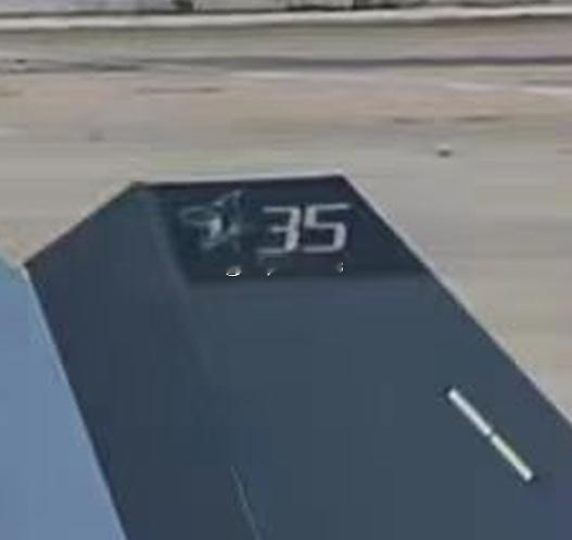 沈飞微信公众号公开了J-35舰载机的官方绰号--蓝鲨其实22年就知道了(图二、图