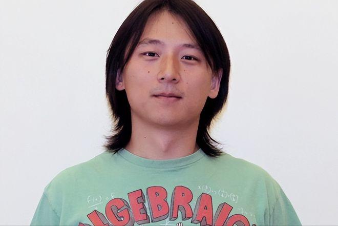 顶尖物理天才尹希：祖国虽然培养了我，但我还是想留在美国。 2015年，年仅3