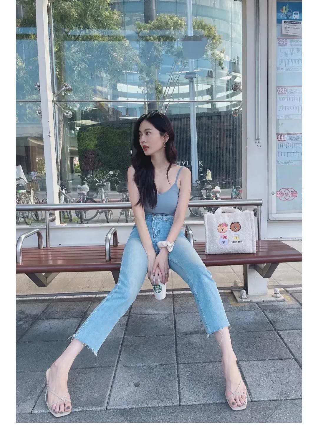 穿这样的凉鞋，脚丫子都那么美。