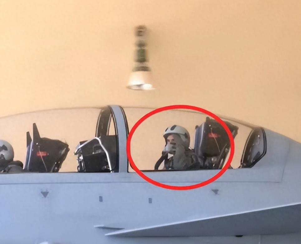 中埃空军“文明之鹰-2026”联训，有个细节传出来，懂行的人看完都懂——埃及空军