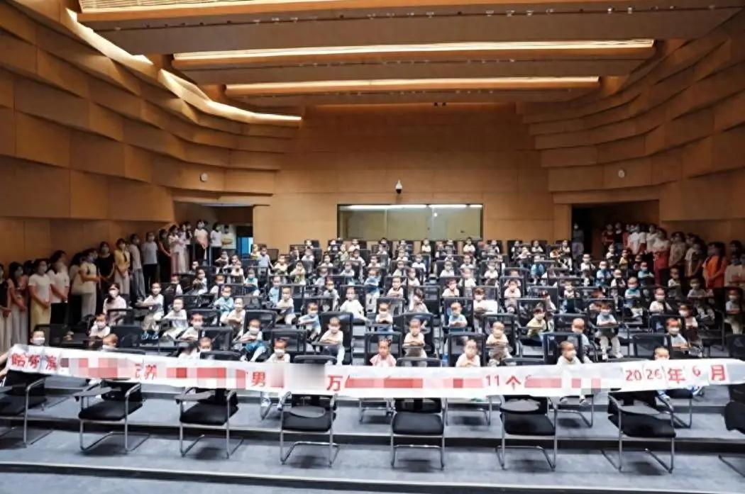 太颠覆认知了！国内知名百亿游戏企业家，为反驳法院1500万抚养费的判决结果，公开