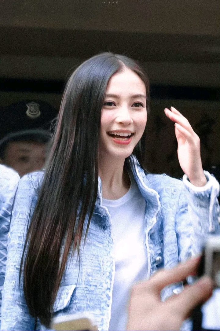 𝙒𝙚𝘾𝙝𝙖𝙩丨angelababy蓝色系女头丨聆冬樱花续🌸​​​