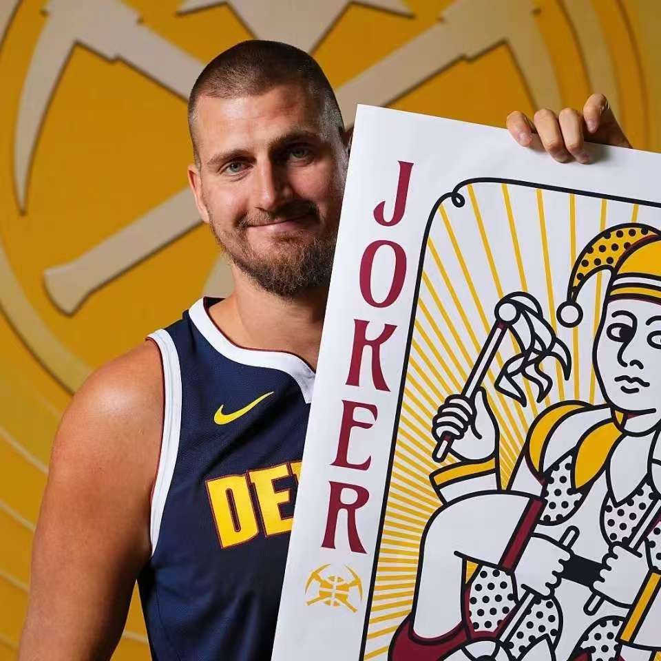 约基奇开赛三双轻松四连，谁能限制他拿三双？也许只有队友了！