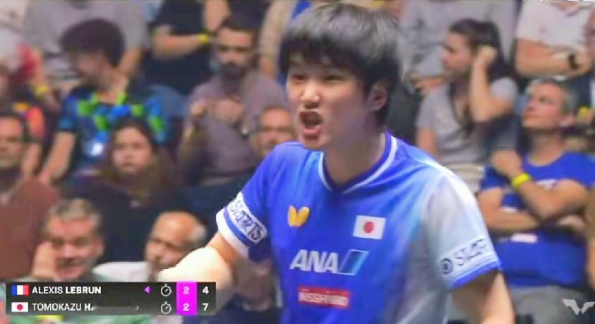 哈哈,张本智和又被“一报还一报”了,戏剧性的一幕重演,不知道张本看到这一幕