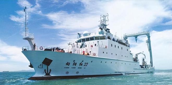 美军航母还在太平洋瞎转悠，大陆这边悄悄干了件大事。台湾岛以东海域，彻底易主了！这
