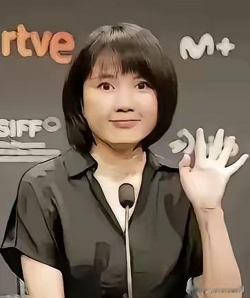 《监狱来的妈妈》被全民抵制后，制片人沈芬终于发声了。但看完真的越看越气，没有一丝